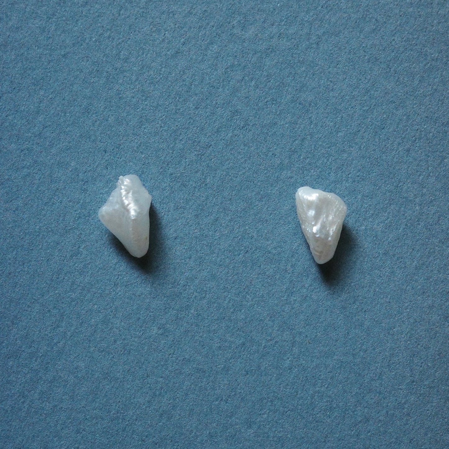Ama American Natural Pearl Earings