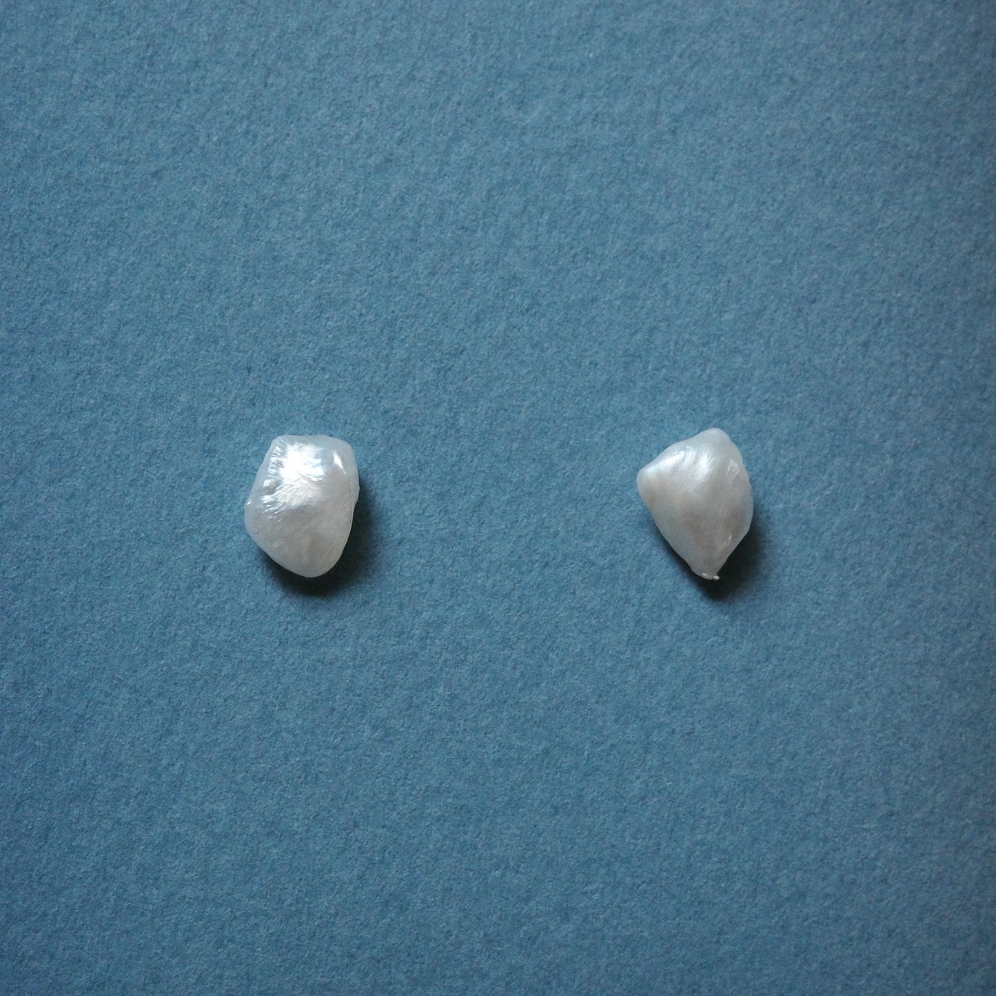 Ama American Natural Pearl Earings